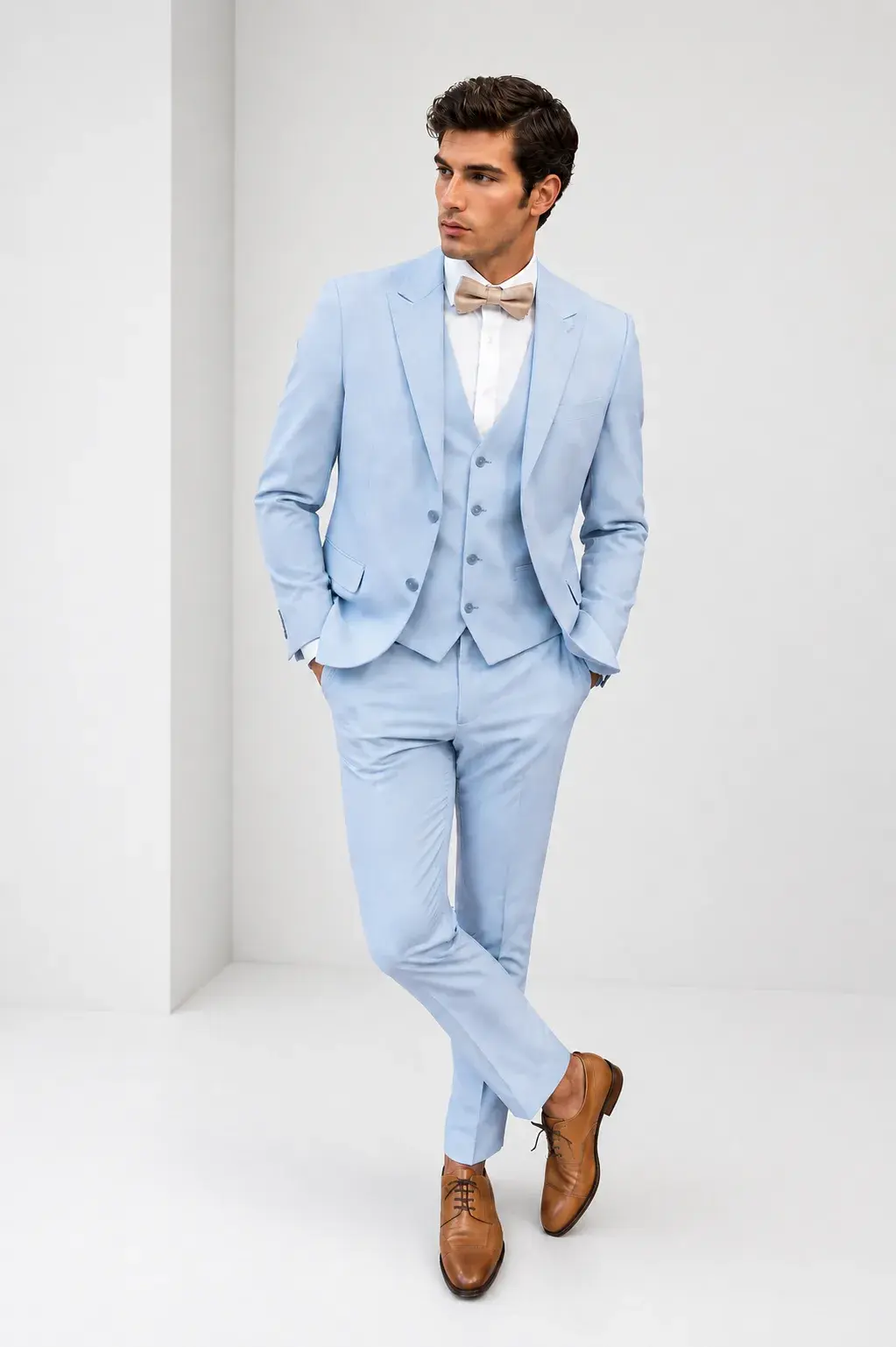 Traje Azul Claro — traje de novio azul claro para boda moderna, Castor Suits Medellín