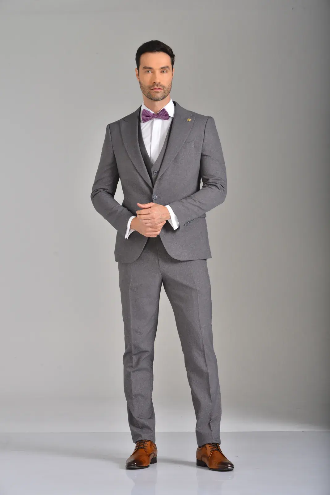 Traje Gris Oscuro Jaspe — traje de novio gris para boda moderna, Castor Suits Medellín