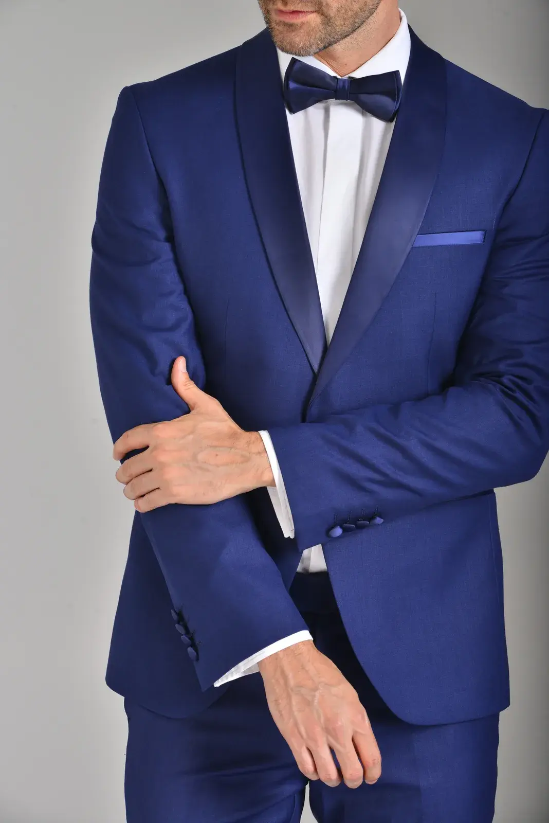 Esmoquin Azul Rey — traje de novio azul rey para boda de noche, Castor Suits Medellín (vista 2)