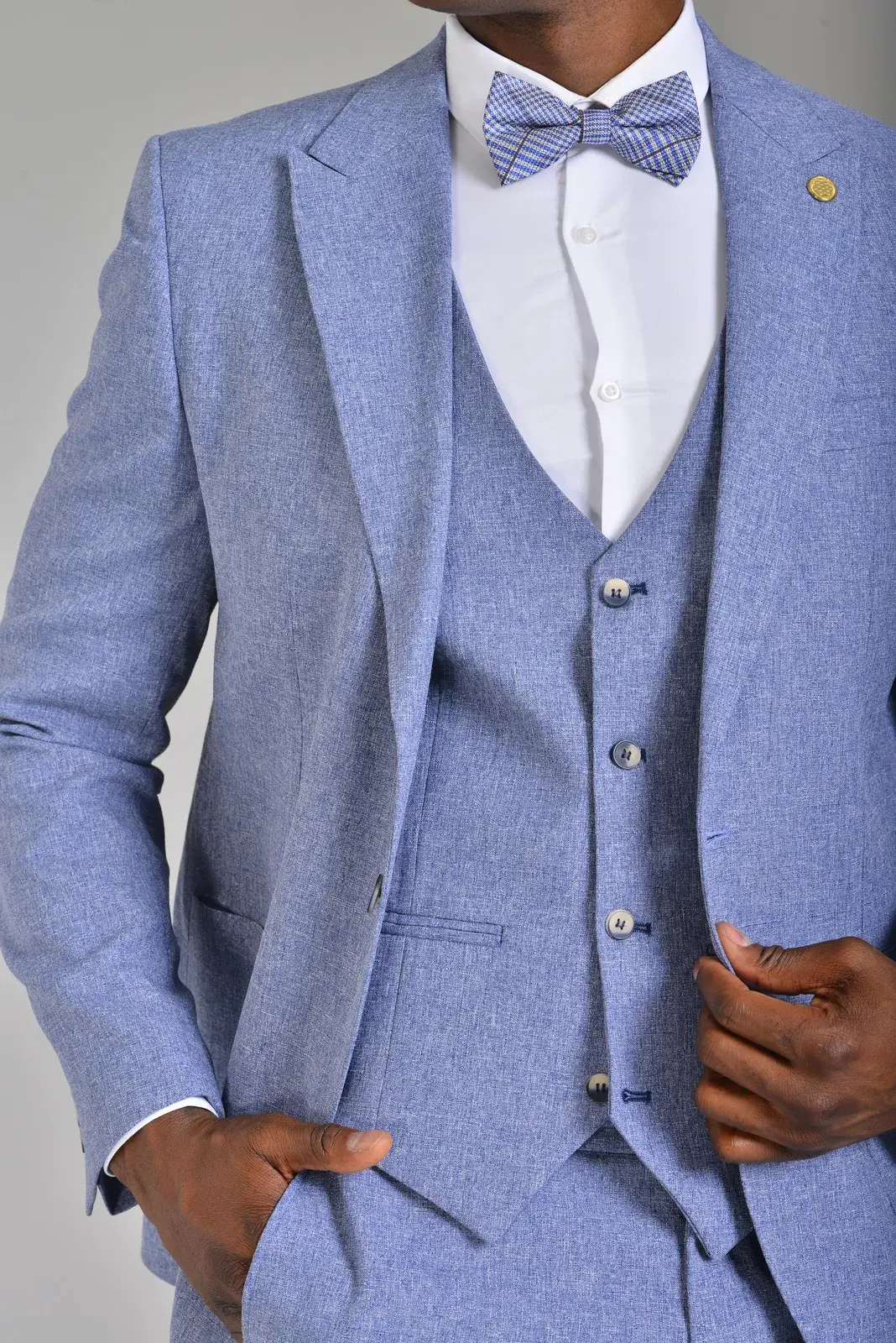 Traje Azul Celeste en Algodón — traje de novio azul cielo para boda en la playa, Castor Suits Medellín
